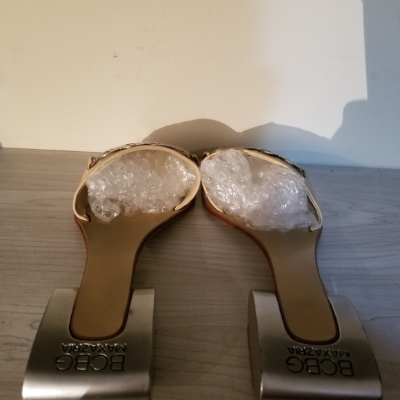BCBG leather sandals/clog EUC - Picture 8 of 11